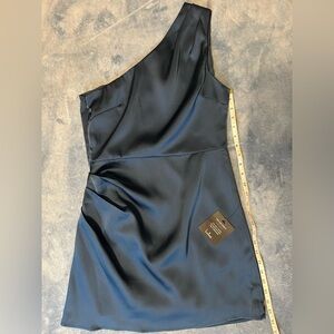 Elegant One-Shoulder Dress